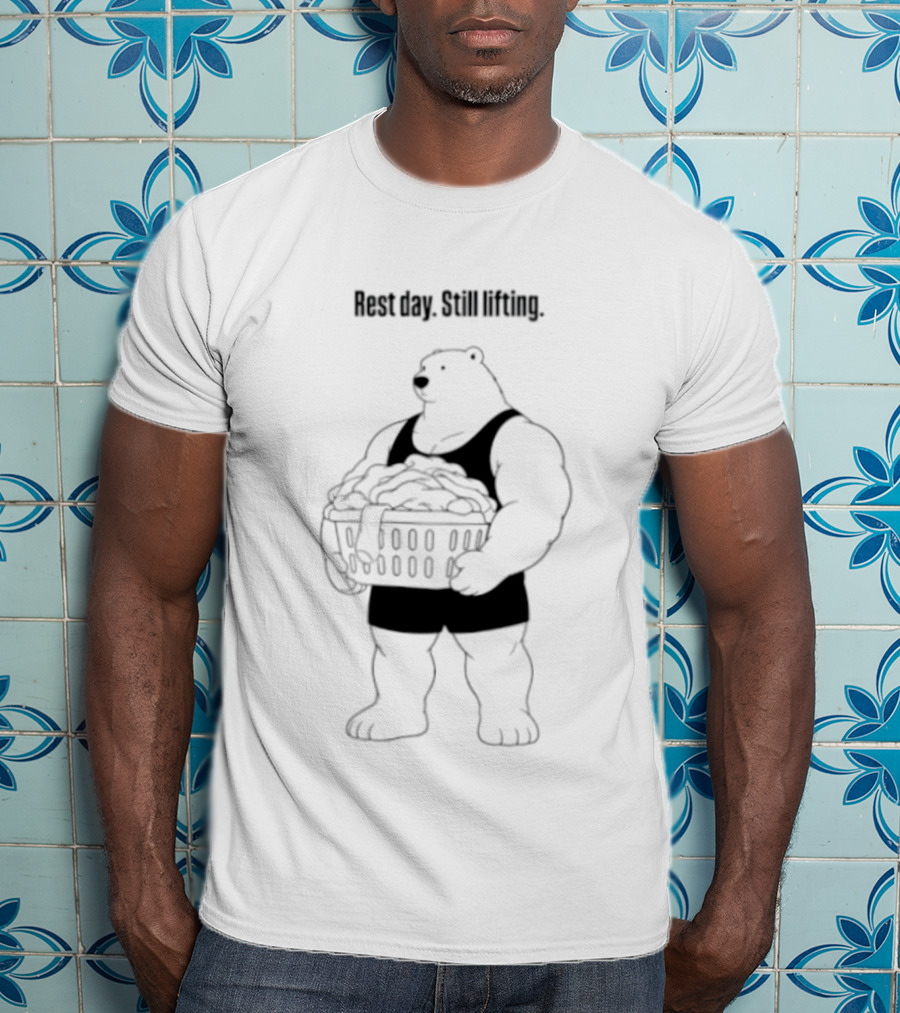 Rest Day Still Lifting Polar Bear Gym Humor Bodybuilder Training T-Shirt