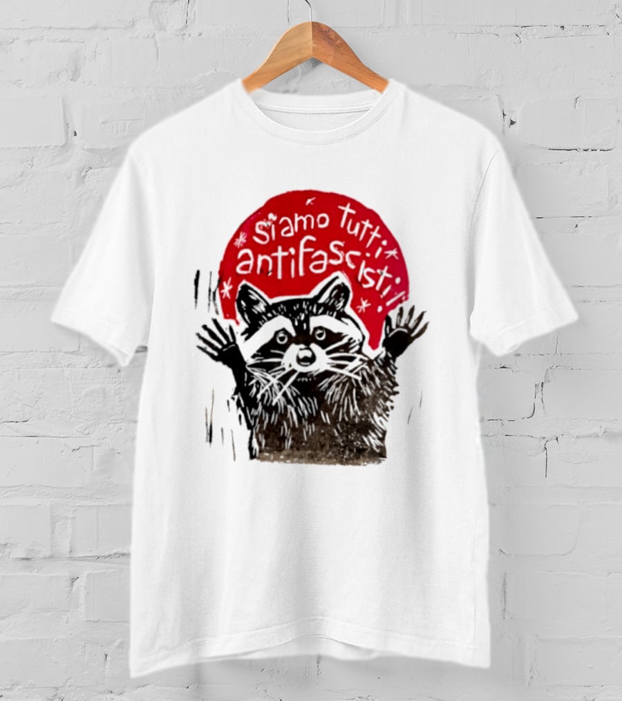 Siamo Tutti Antifascisti Raccoon Image T-Shirt