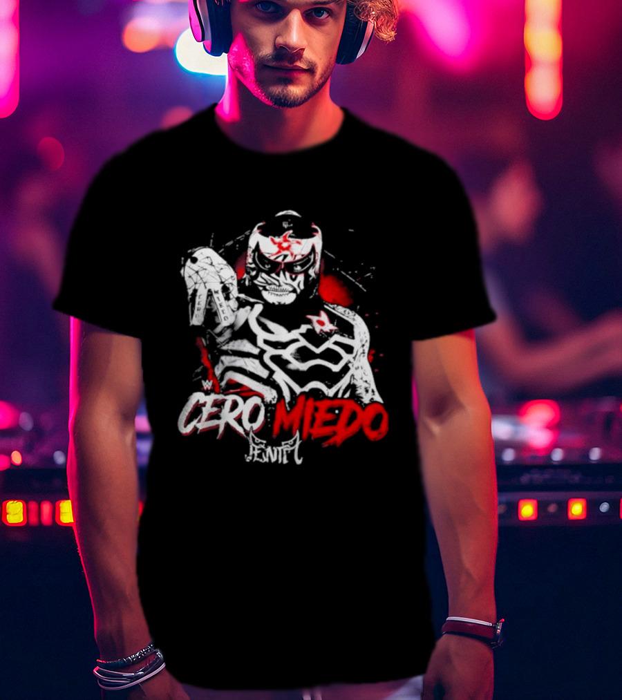 Cero Miedo Penta Hand Sign WWE Photo T-Shirt