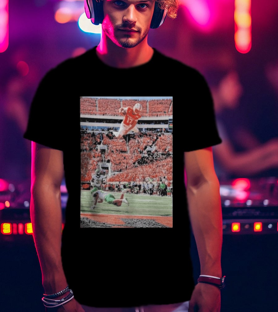Drew Mestemaker Air Mesty Football Jumping Action 17 Stadium Scene T-Shirt