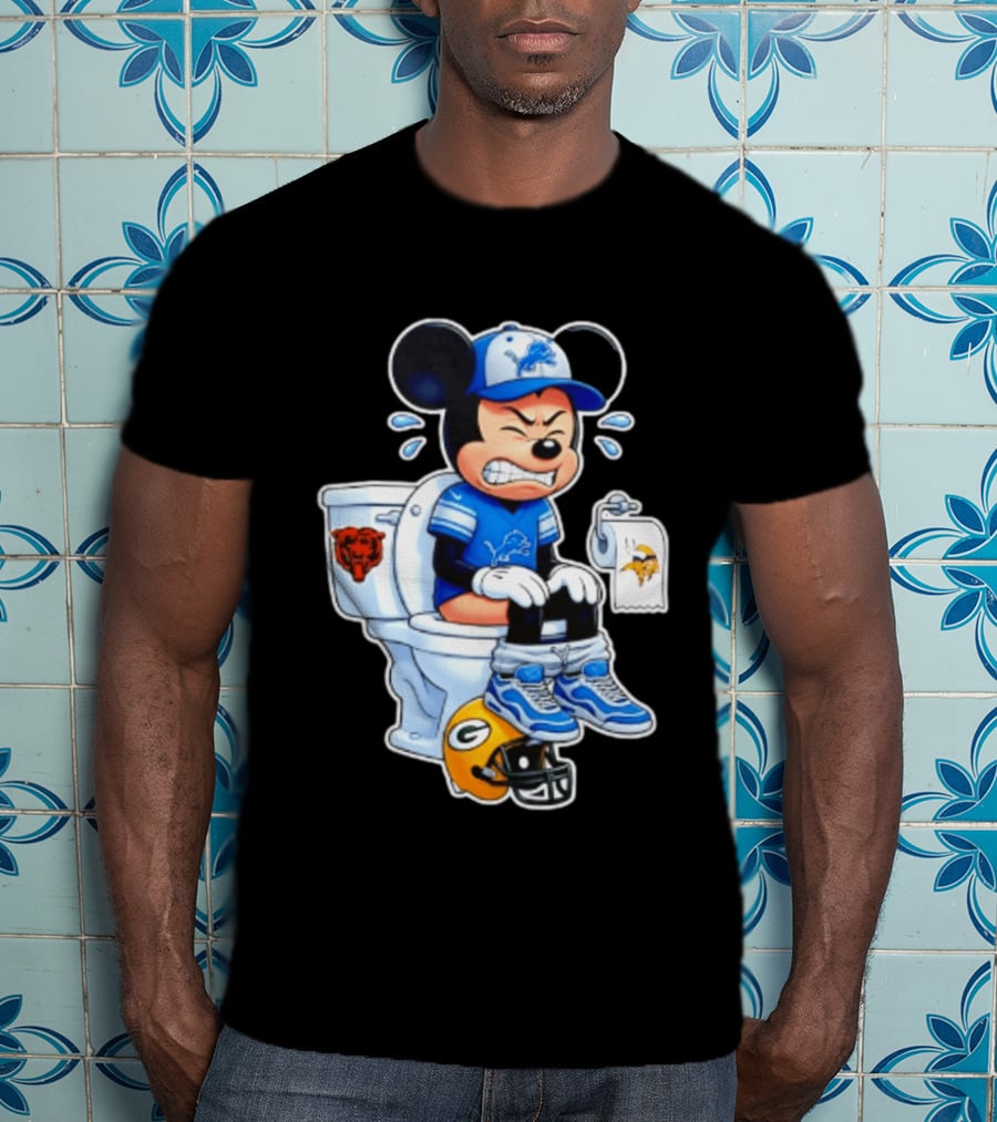 Detroit Lions Mickey Toilet Beating Bears Vikings Packers Football T-Shirt