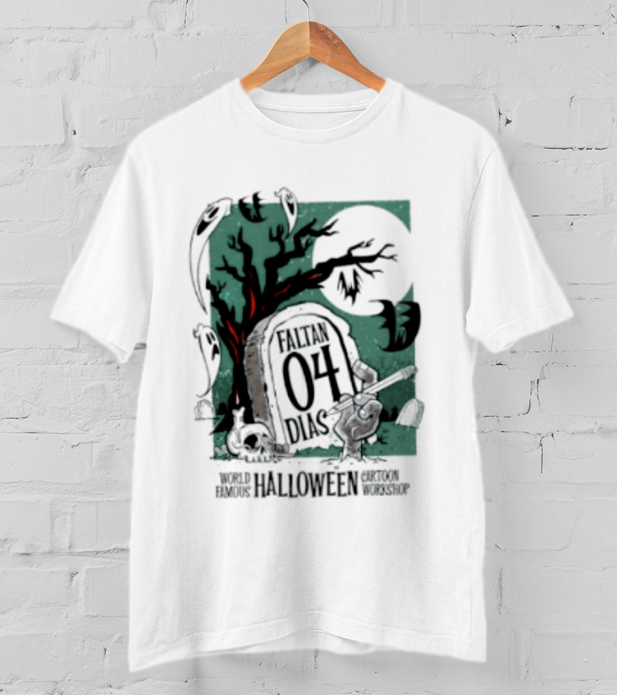 Faltan 04 Dias World Famous Halloween Cartoon Workshop Spooky Tree And Bats T-Shirt