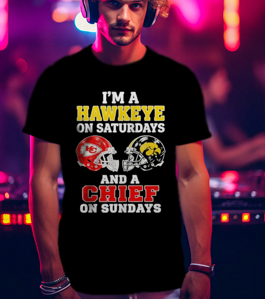 I'm A Hawkeye On Saturdays And A Chief On Sundays Helmet Head To Head T-Shirt