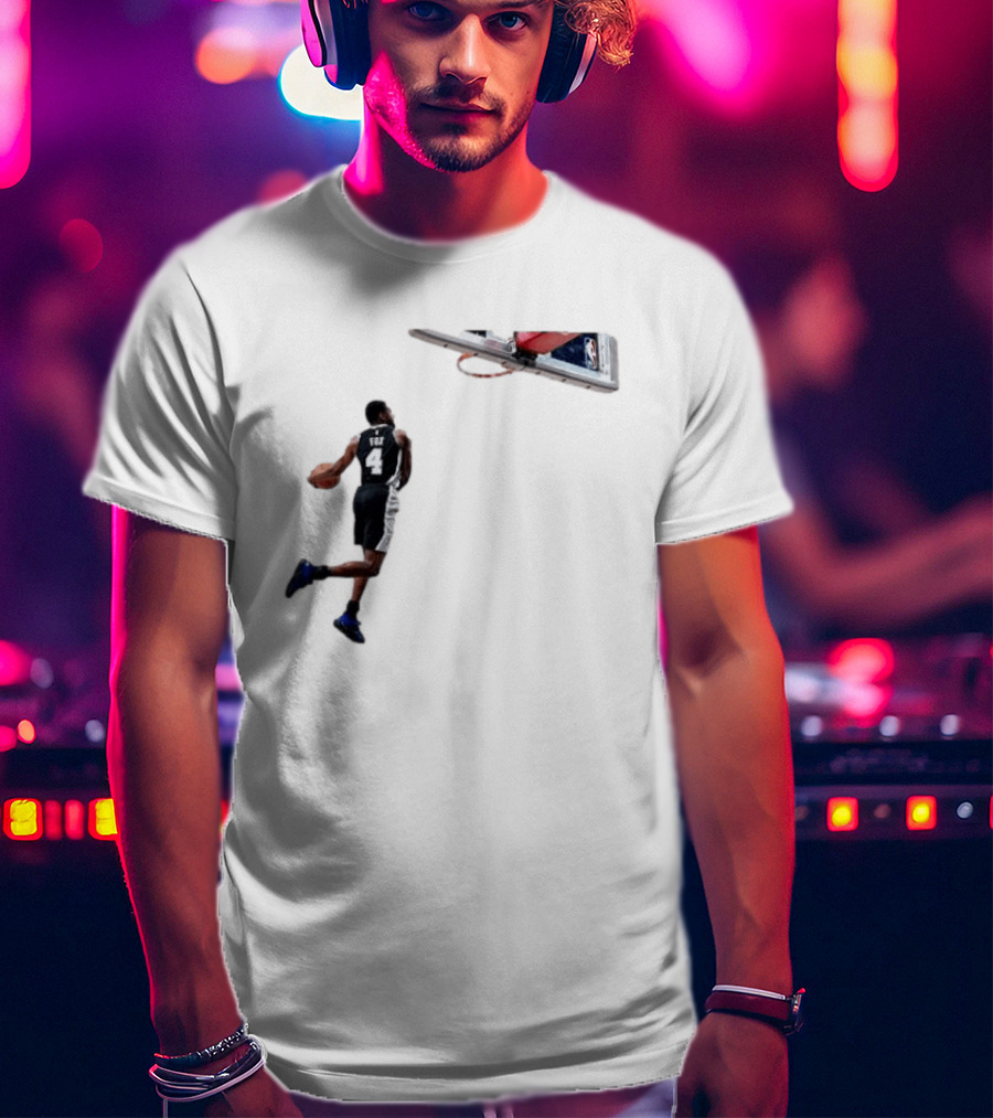 DeAaron Fox Dunk Action Sacramento Kings Basketball NBA T-Shirt