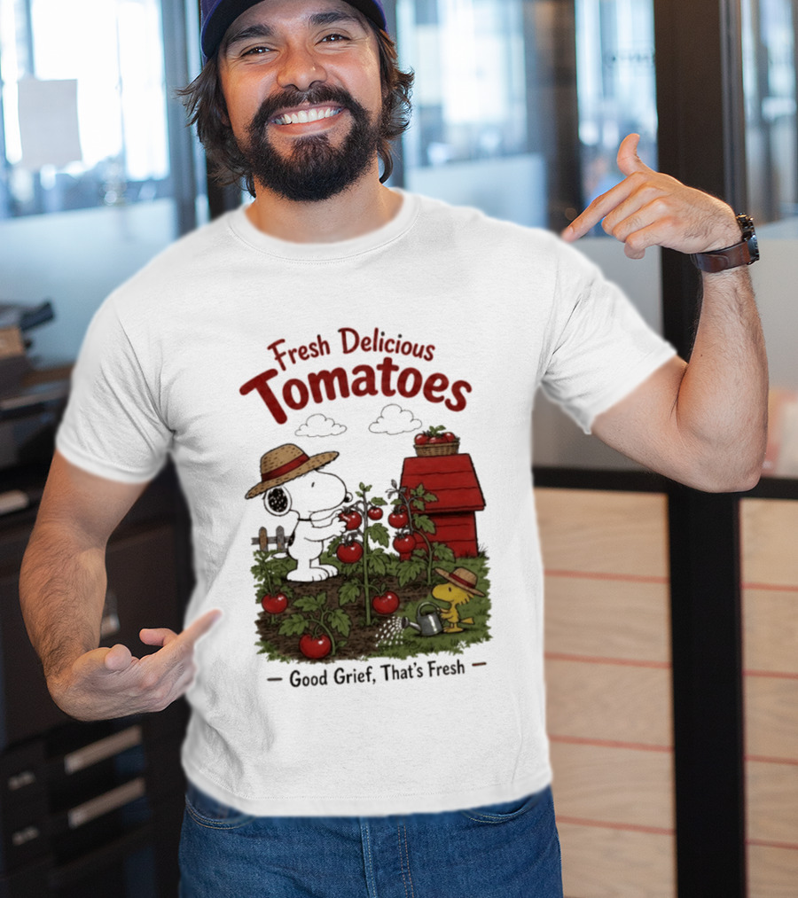 Snoopy Fresh Delicious Tomatoes Good Grief That's Fresh Garden Scene T-Shirt