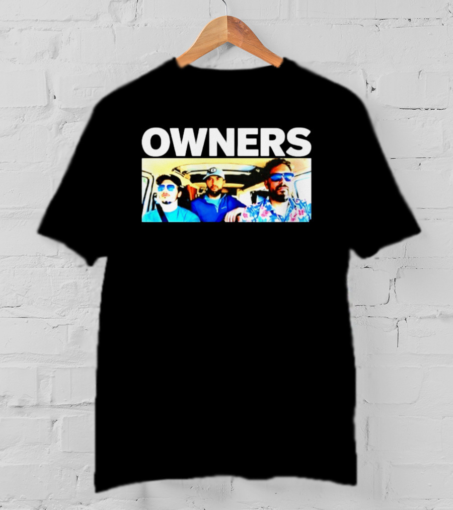 Owners Van Life Road Trip Friends Adventure Travel T-Shirt