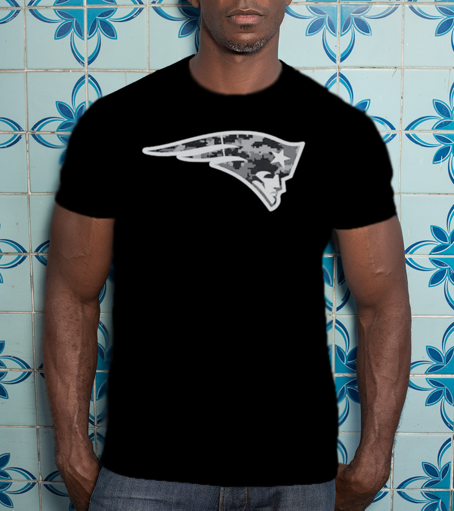 New England Patriots 2026 Salute To Service Camo Patriots Head T-Shirt