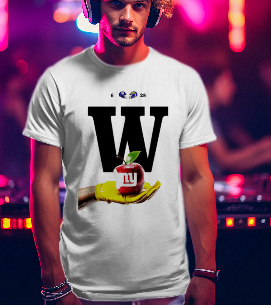 Los Angeles Rams W Over New York Giants Big Apple Victory T-Shirt