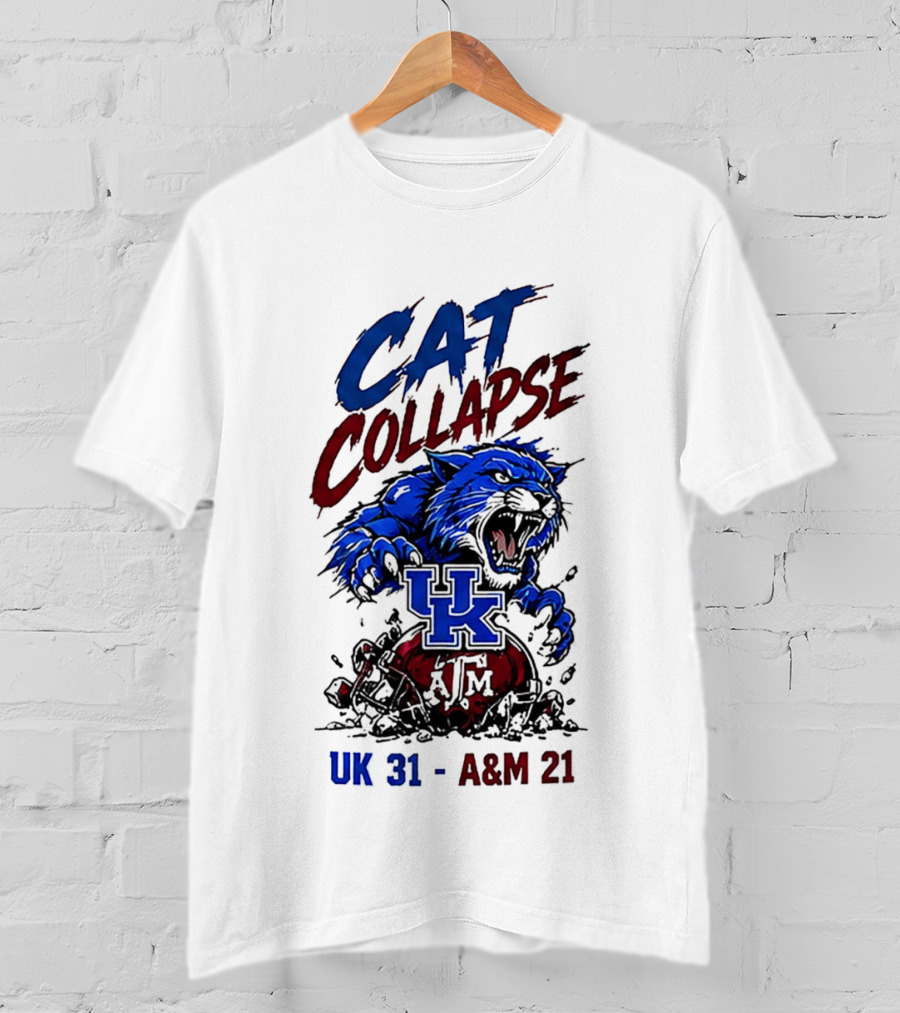 Cat Collapse UK Wildcats Crushing A&M Helmet UK 31 A&M 21 T-Shirt