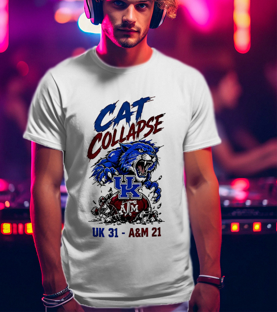 Cat Collapse UK Wildcats Crushing A&M Helmet UK 31 A&M 21 T-Shirt