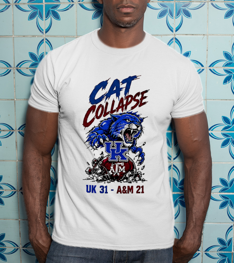 Cat Collapse UK Wildcats Crushing A&M Helmet UK 31 A&M 21 T-Shirt
