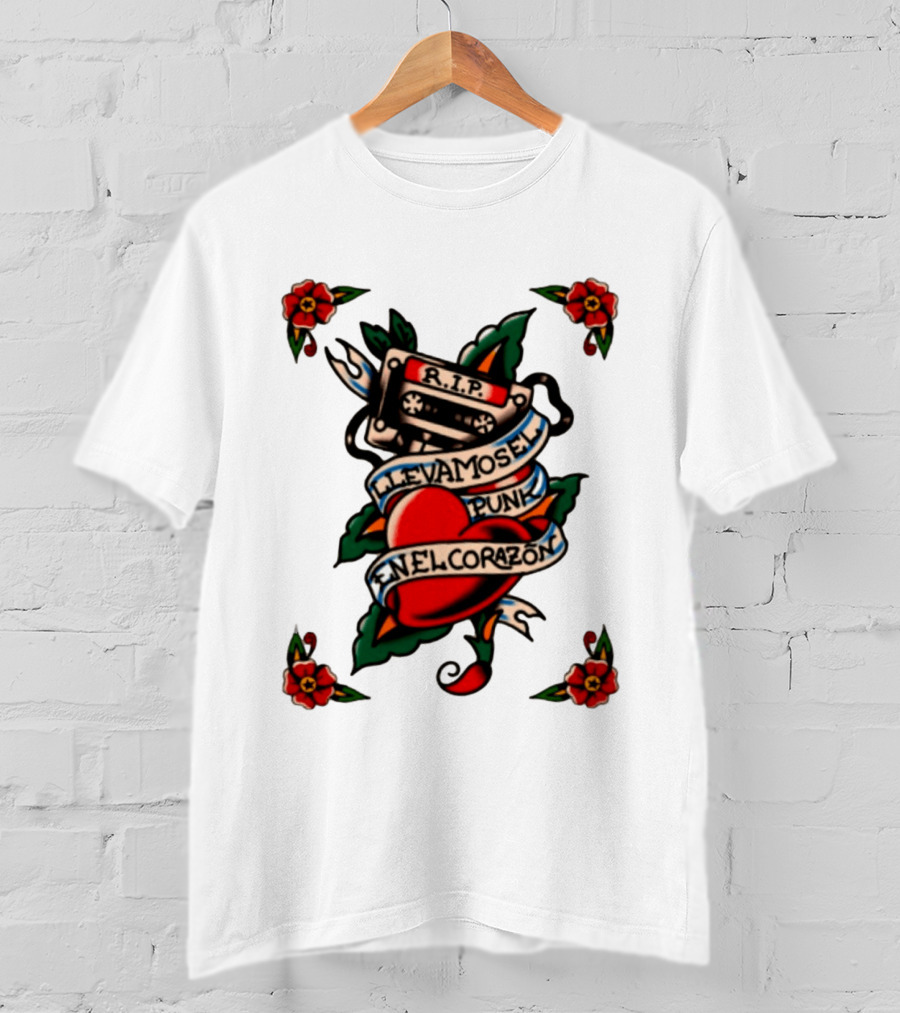 RIP Cassette Heart Llevamos El Punk En El Corazón Tattoo Style Roses T-Shirt