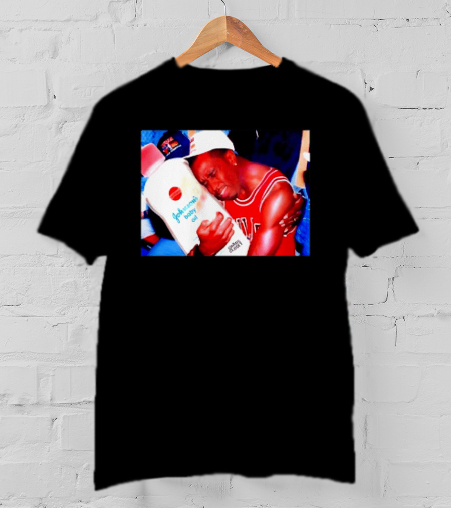 Sean Diddy Combs Johnson's Baby Oil Chicago Bulls Hugging Moment T-Shirt