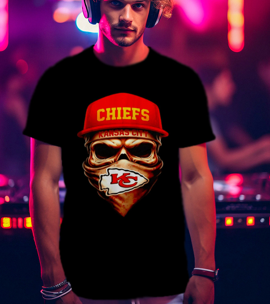 Kansas City Chiefs Skull Bandana KC T-Shirt