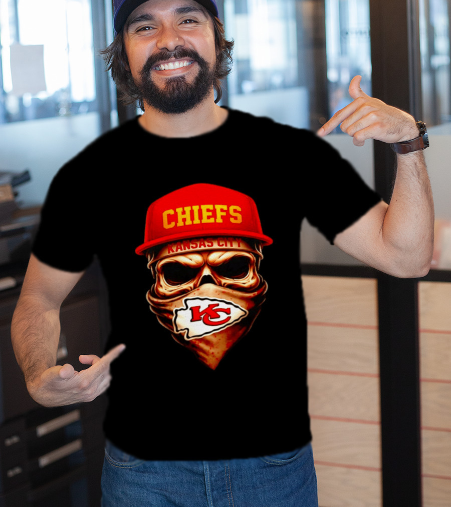 Kansas City Chiefs Skull Bandana KC T-Shirt