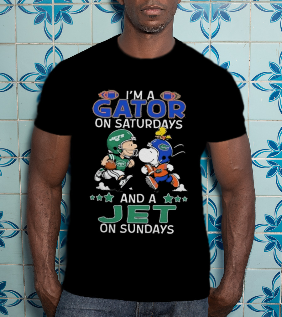 I'm A Gator On Saturdays And A Jet On Sundays Charlie Brown Snoopy Football Peanuts T-Shirt