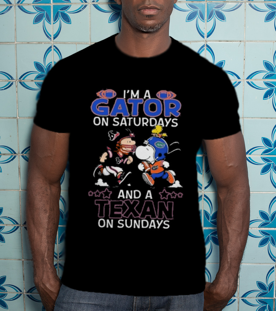 Charlie Brown And Snoopy I'm A Gator On Saturdays And A Texan On Sundays Football T-Shirt