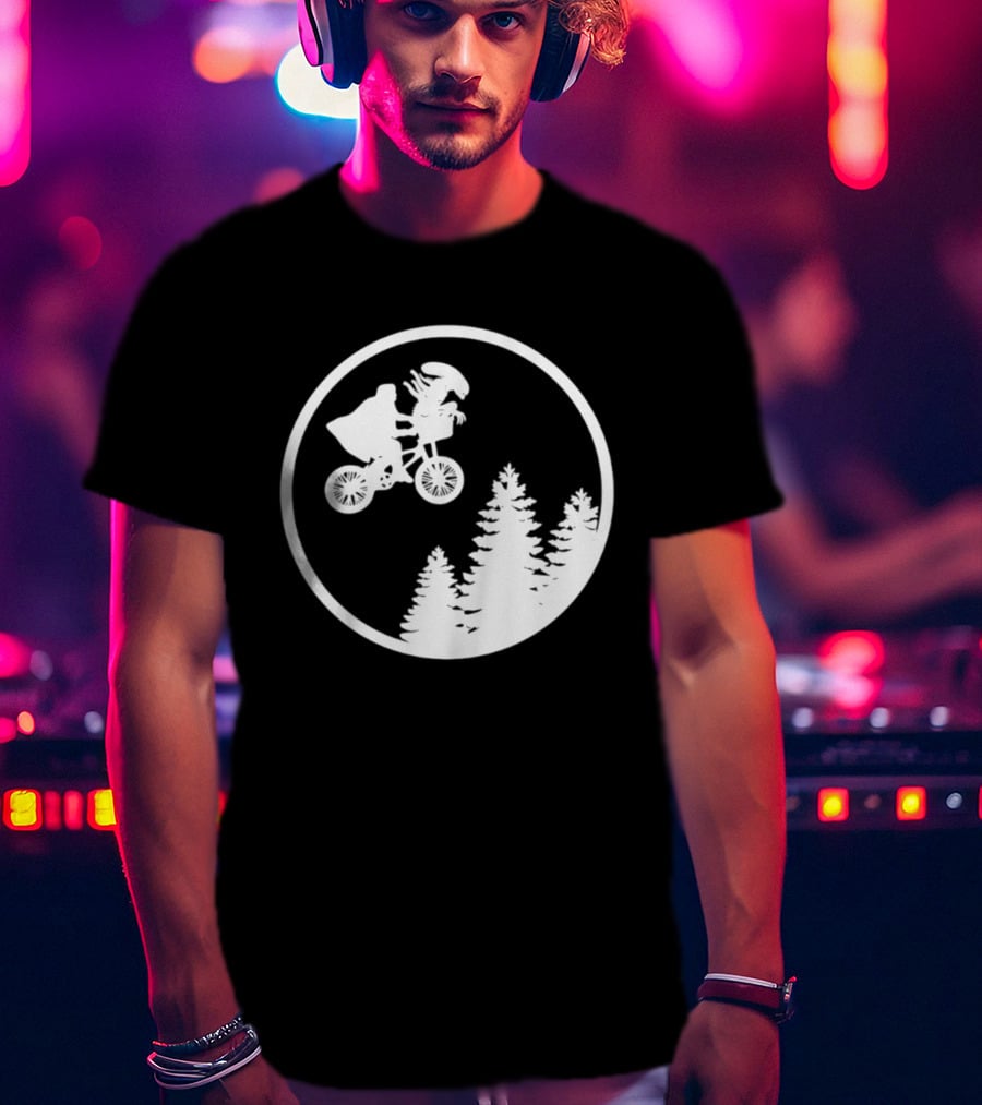 Alien On Bicycle With Trees In Circle Flying Scene 2026 T-Shirt