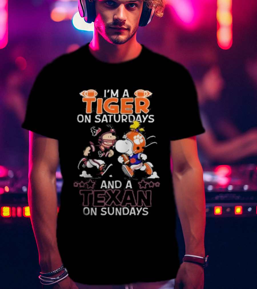 I'm A Tiger On Saturdays And A Texan On Sundays Charlie Brown Snoopy T-Shirt