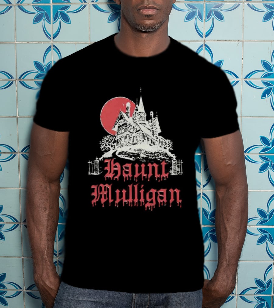 Hot Mulligan Haunted House Halloween Castle 2026 T-Shirt