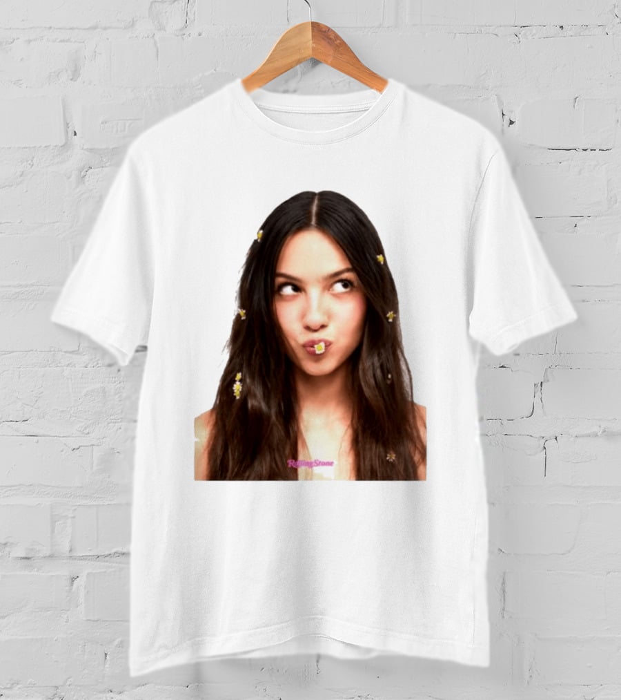 Olivia Rodrigo Rolling Stone Digital Exclusive Photo With Daisy Accents T-Shirt