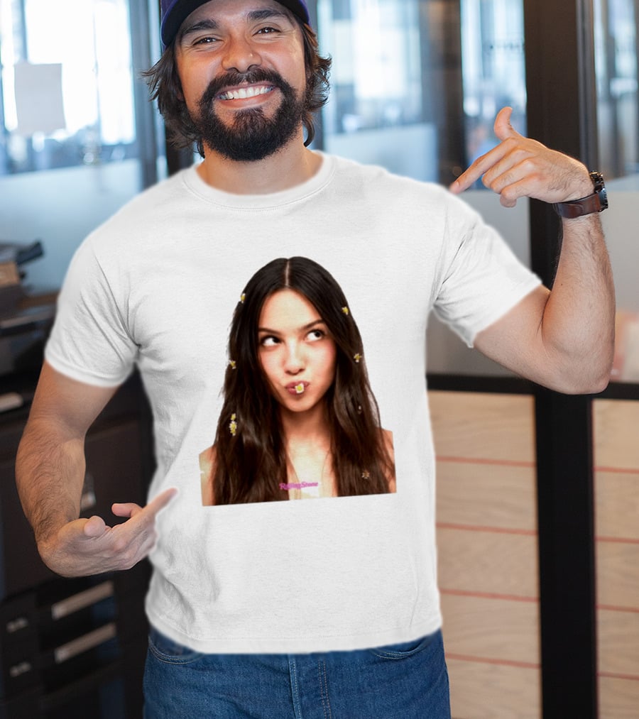 Olivia Rodrigo Rolling Stone Digital Exclusive Photo With Daisy Accents T-Shirt
