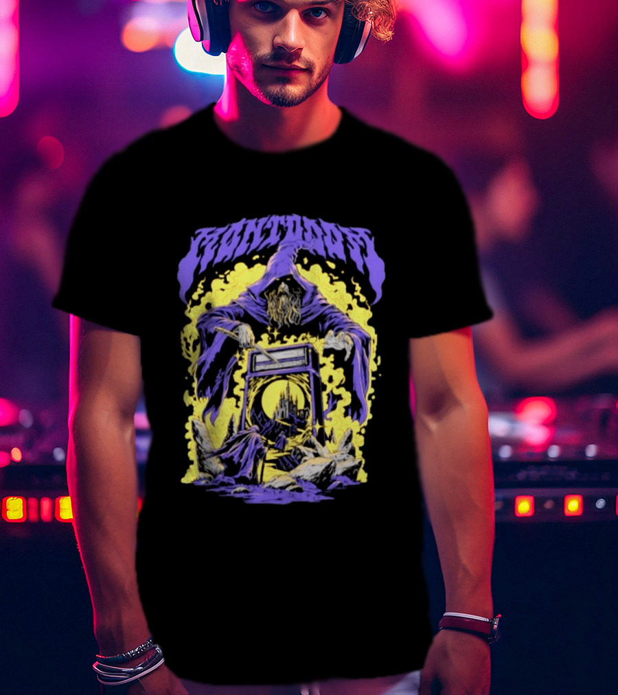 Mantdar Wizard With Castle And Guitar Amplifier Magic Explosion T-Shirt
