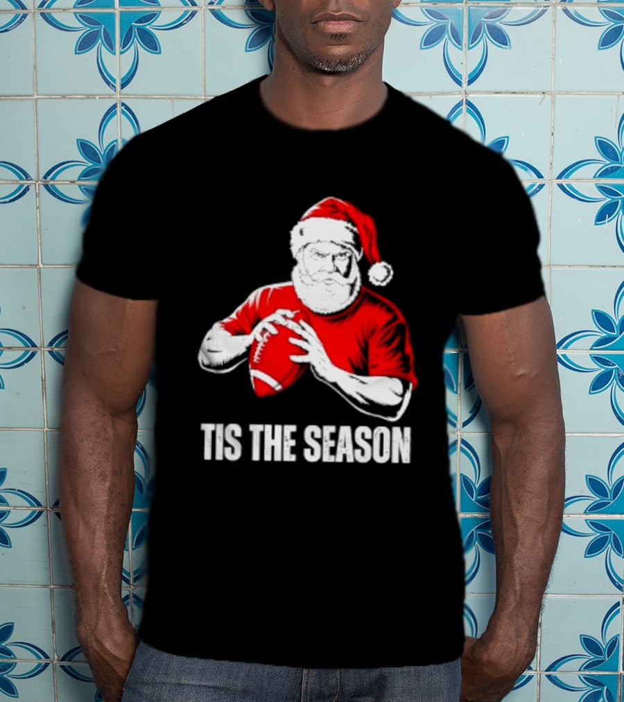 Santa Claus Playing Football Tis The Season Christmas 2026 T-Shirt