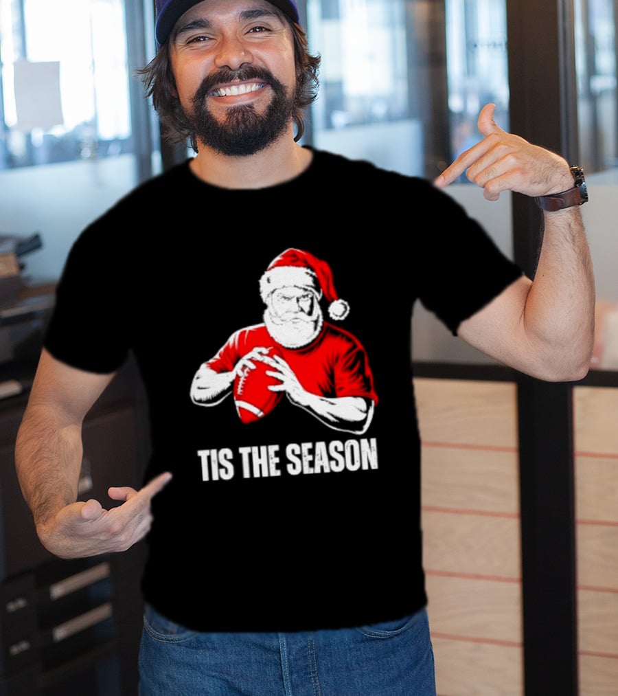 Santa Claus Playing Football Tis The Season Christmas 2026 T-Shirt