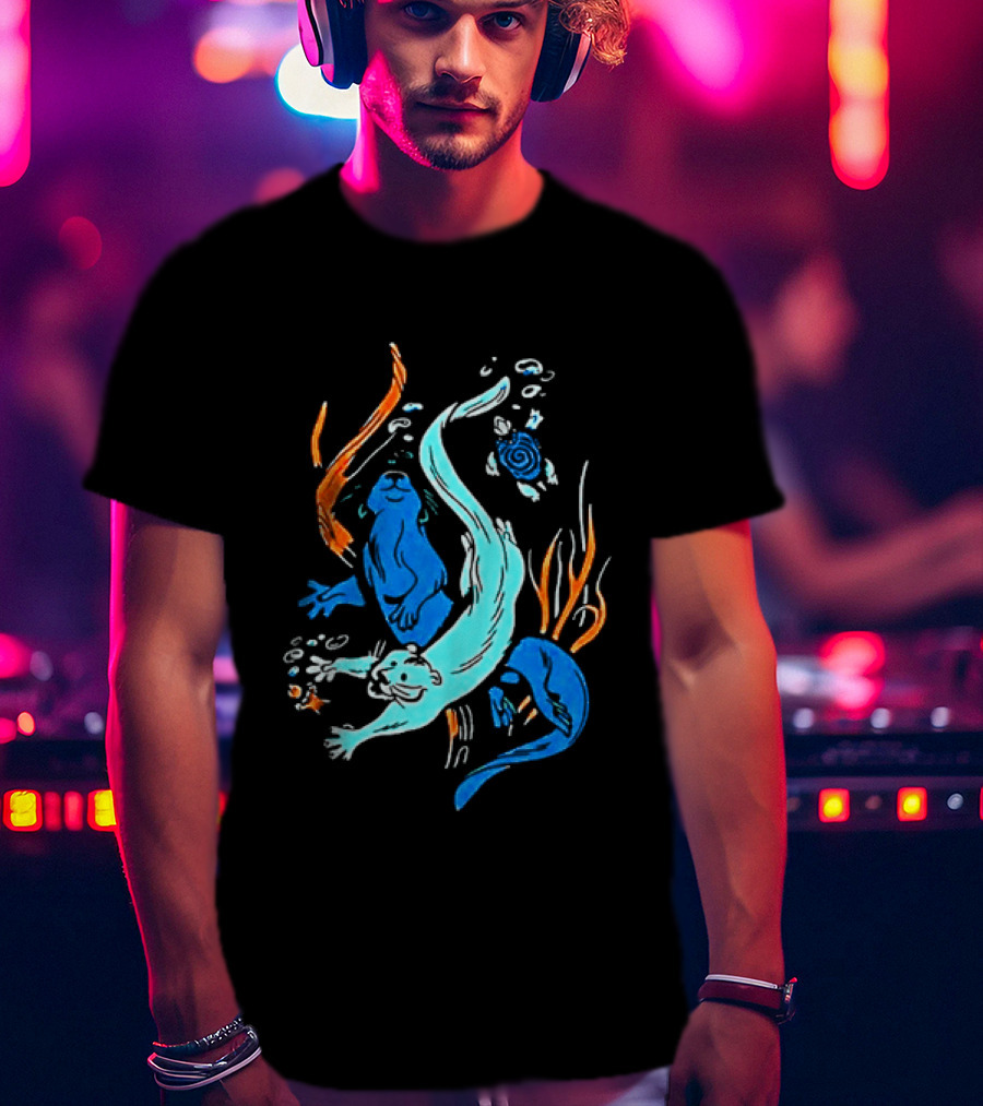 Swimming Otters Sea Life Ocean Nature Wildlife Playful Underwater Scene T-Shirt