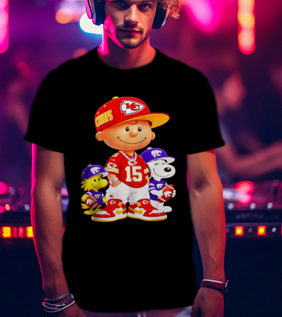 Charlie Brown Snoopy Woodstock Kansas City Chiefs 15 Football Peanuts Characters NFL Team Sports Gear T-Shirt