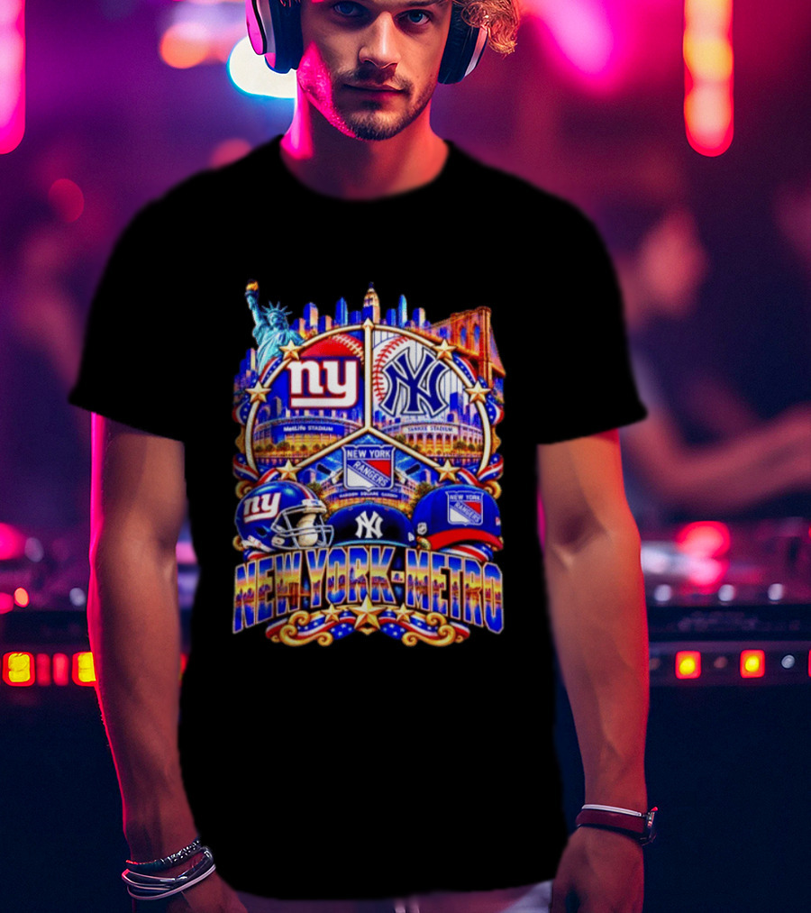 New York Metro Giants Yankees Rangers Skyline Stadium Statue Liberty T-Shirt