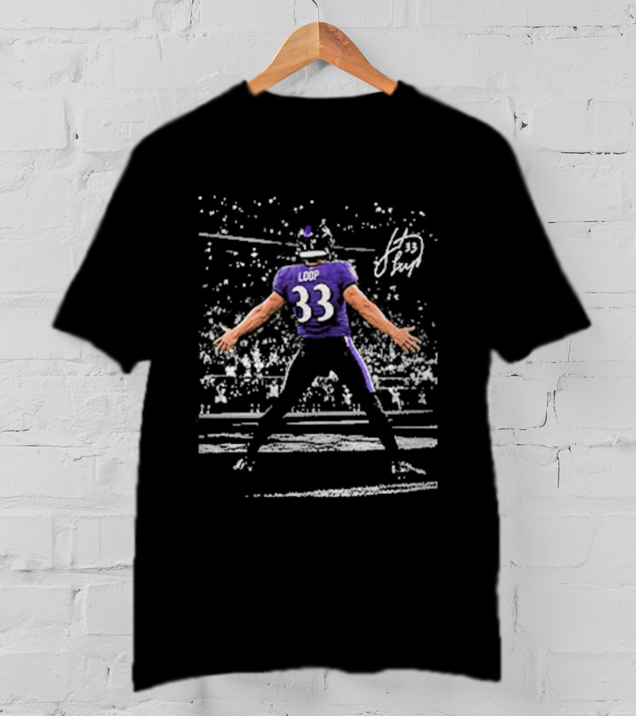 Tyler Loop 33 SIUUU Celebration Football Pose T-Shirt