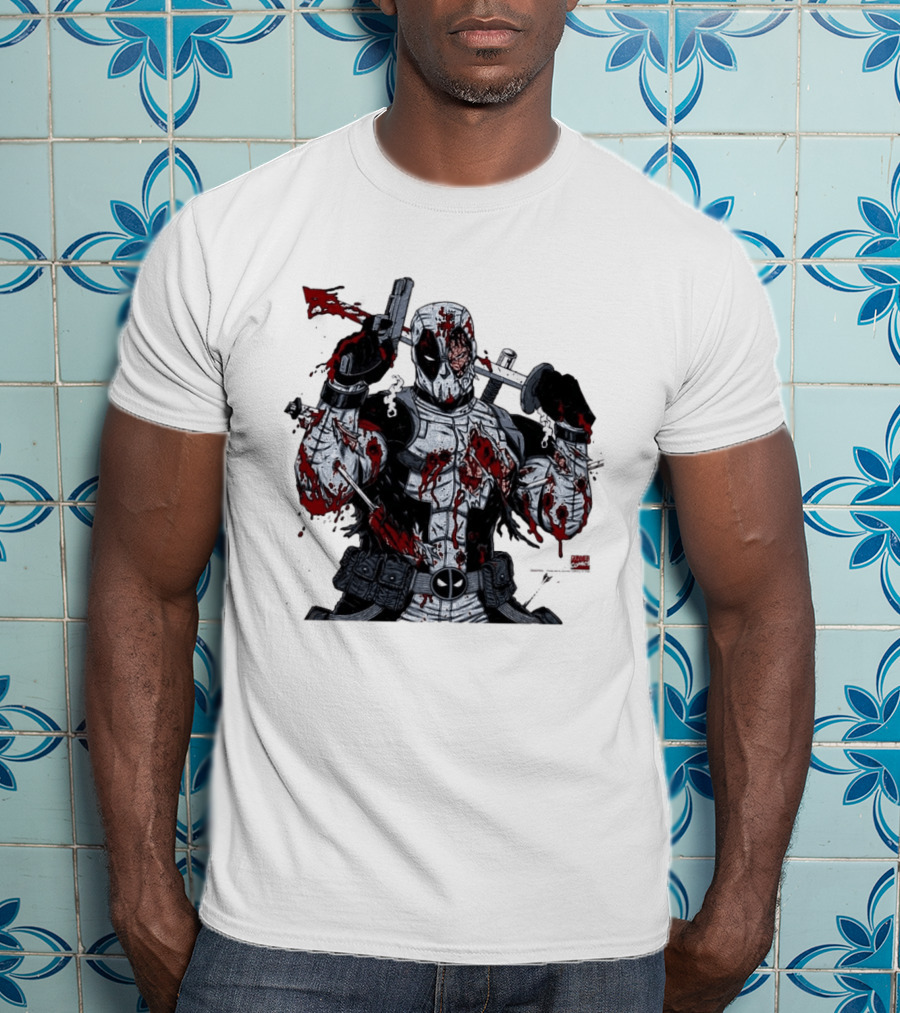 Deadpool Battle Damaged Bloody Swords Katana Gunner Comics Hero T-Shirt