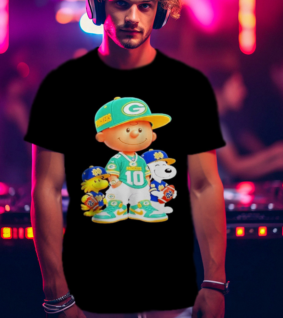Peanuts Green Bay Packers Notre Dame Fighting Irish Football Characters Charlie Brown Snoopy Woodstock T-Shirt