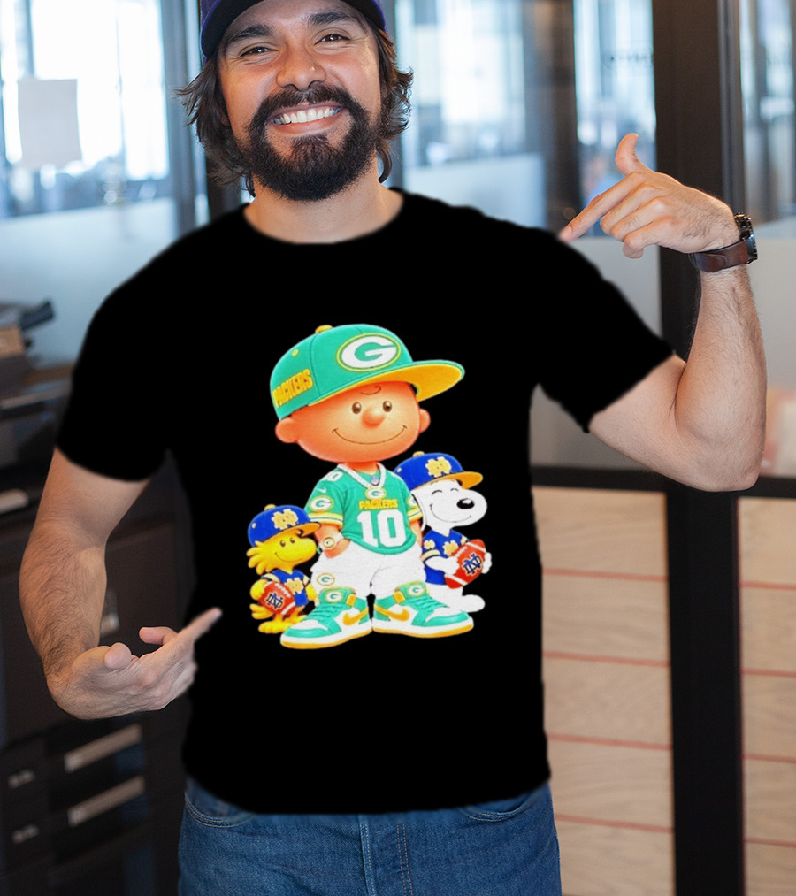 Peanuts Green Bay Packers Notre Dame Fighting Irish Football Characters Charlie Brown Snoopy Woodstock T-Shirt