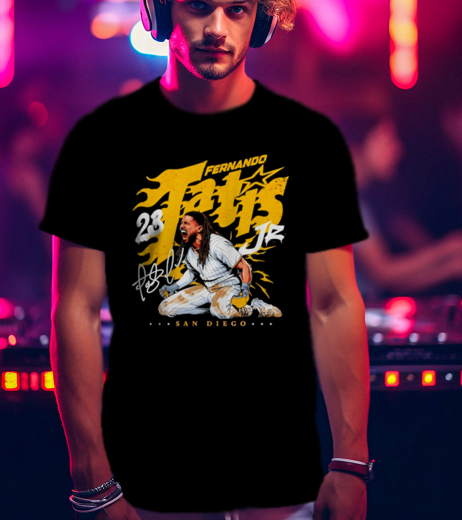 Fernando Tatis Jr 23 San Diego Padres Scream Slide Signature T-Shirt