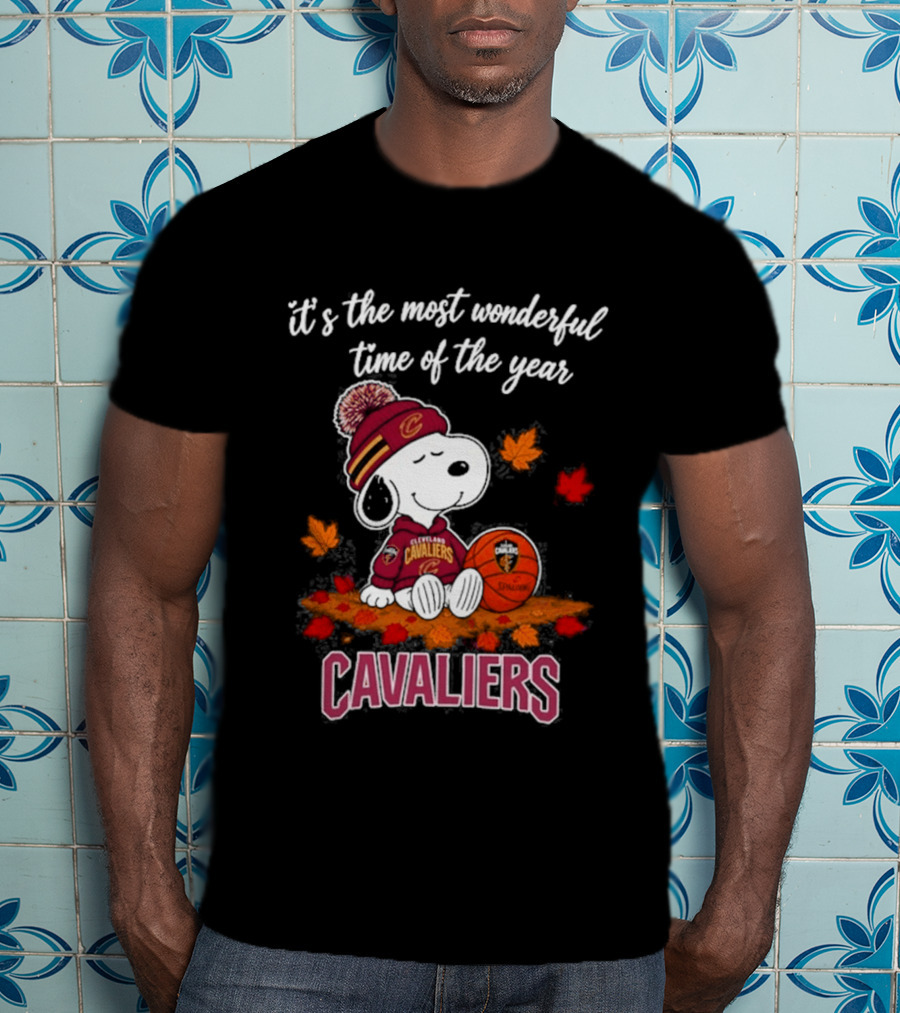 Cleveland Cavaliers Snoopy It's The Most Wonderful Time Of The Year Autumn Football T-Shirt