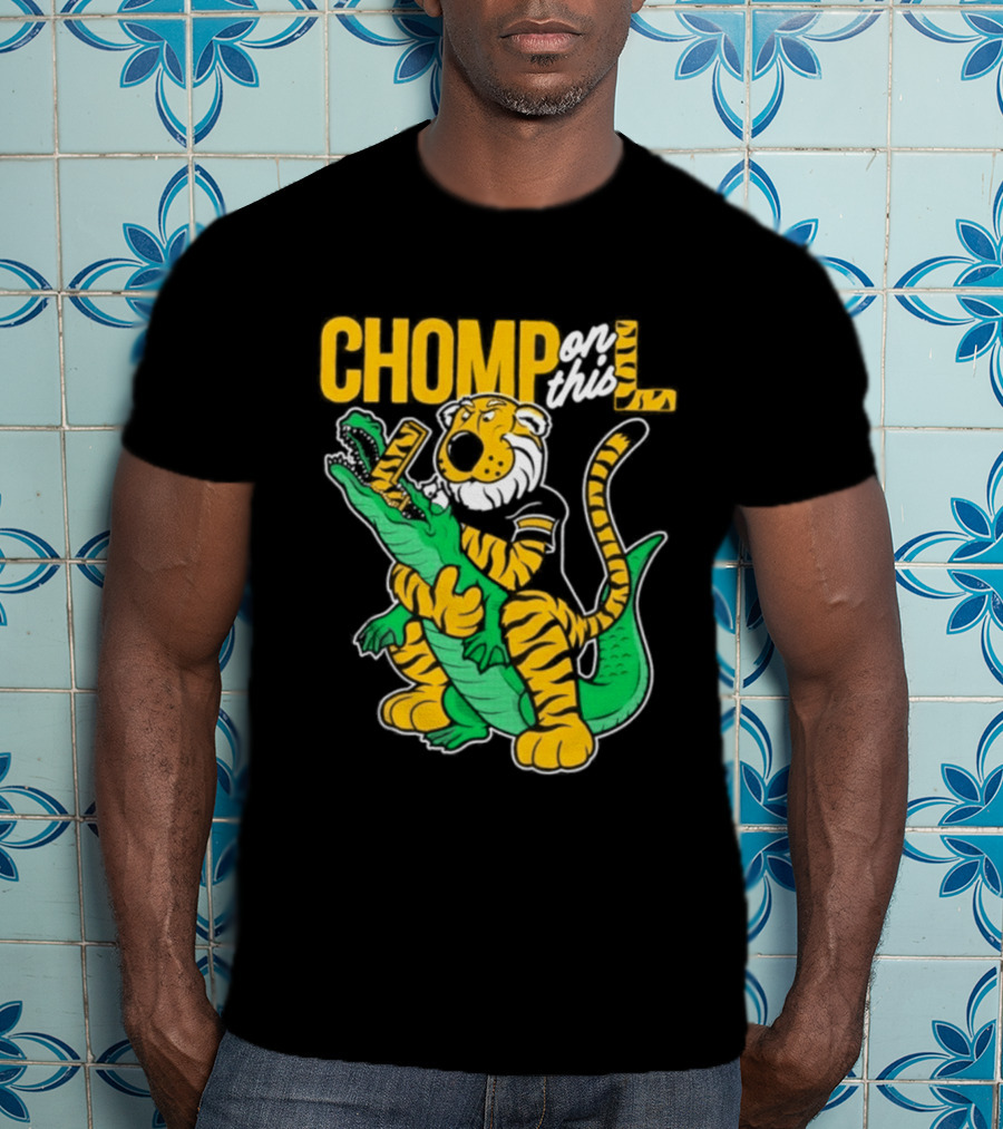 Missouri Chomp On This L Tiger And Alligator Face Off T-Shirt