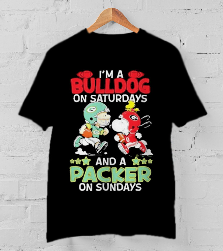 I'm A Bulldog On Saturdays And A Packer On Sundays Football Peanuts T-Shirt
