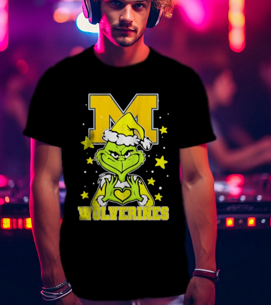Michigan Wolverines Grinch Love Hands Christmas Football 2026 T-Shirt