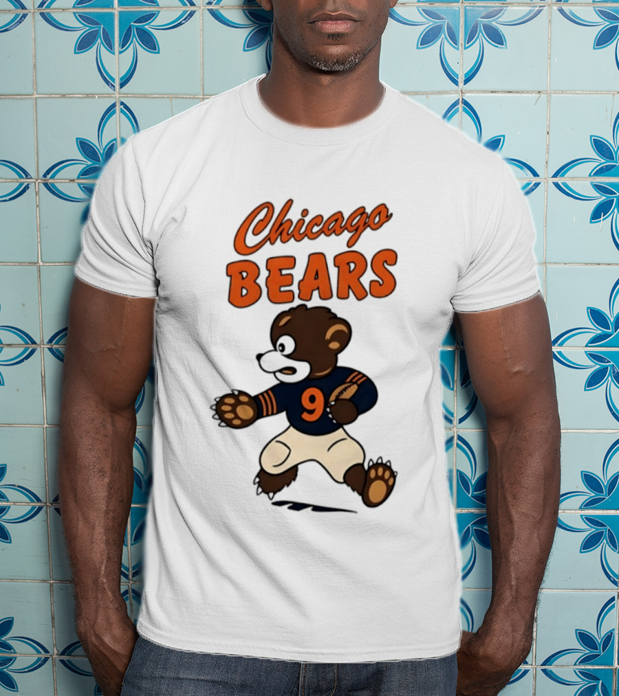Chicago Bears Football Vintage Cartoon Bear Running Number 9 T-Shirt