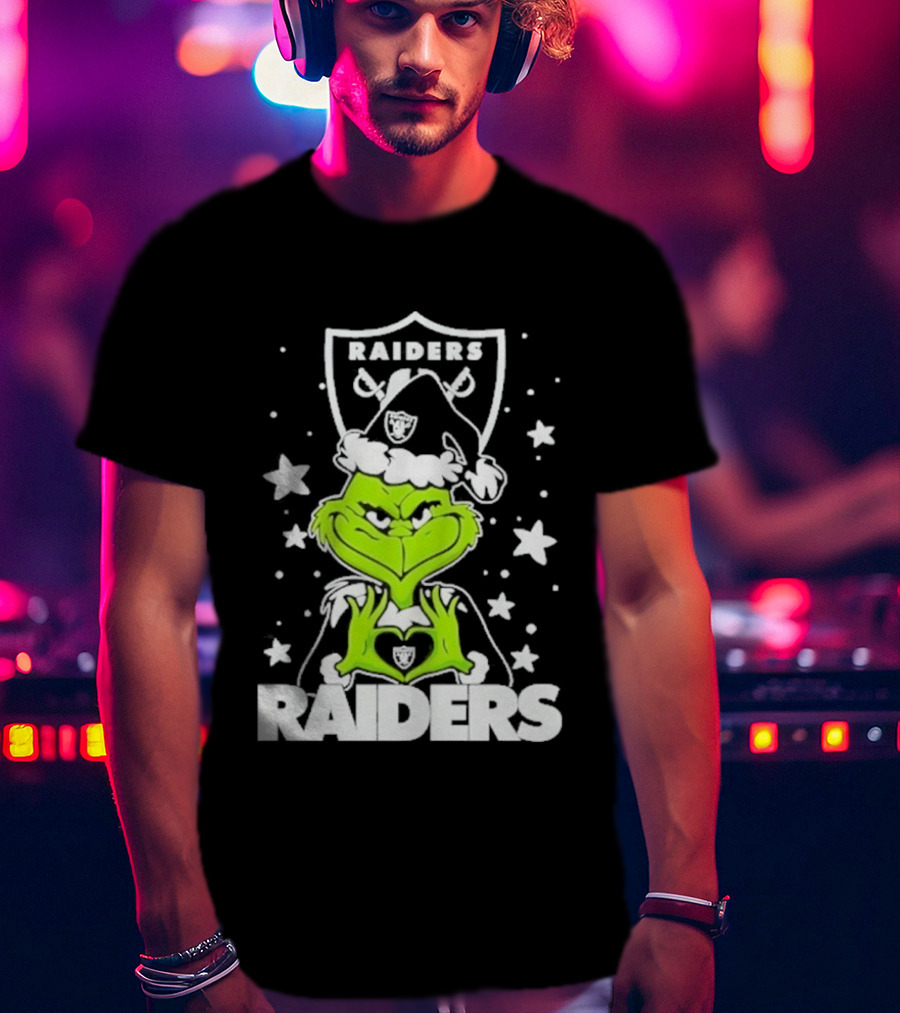Las Vegas Raiders Grinch Love Hands Christmas Football 2026 T-Shirt