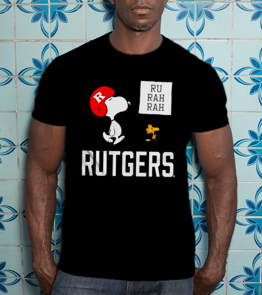 Snoopy Woodstock Rutgers Scarlet Knights Football Helmet R T-Shirt