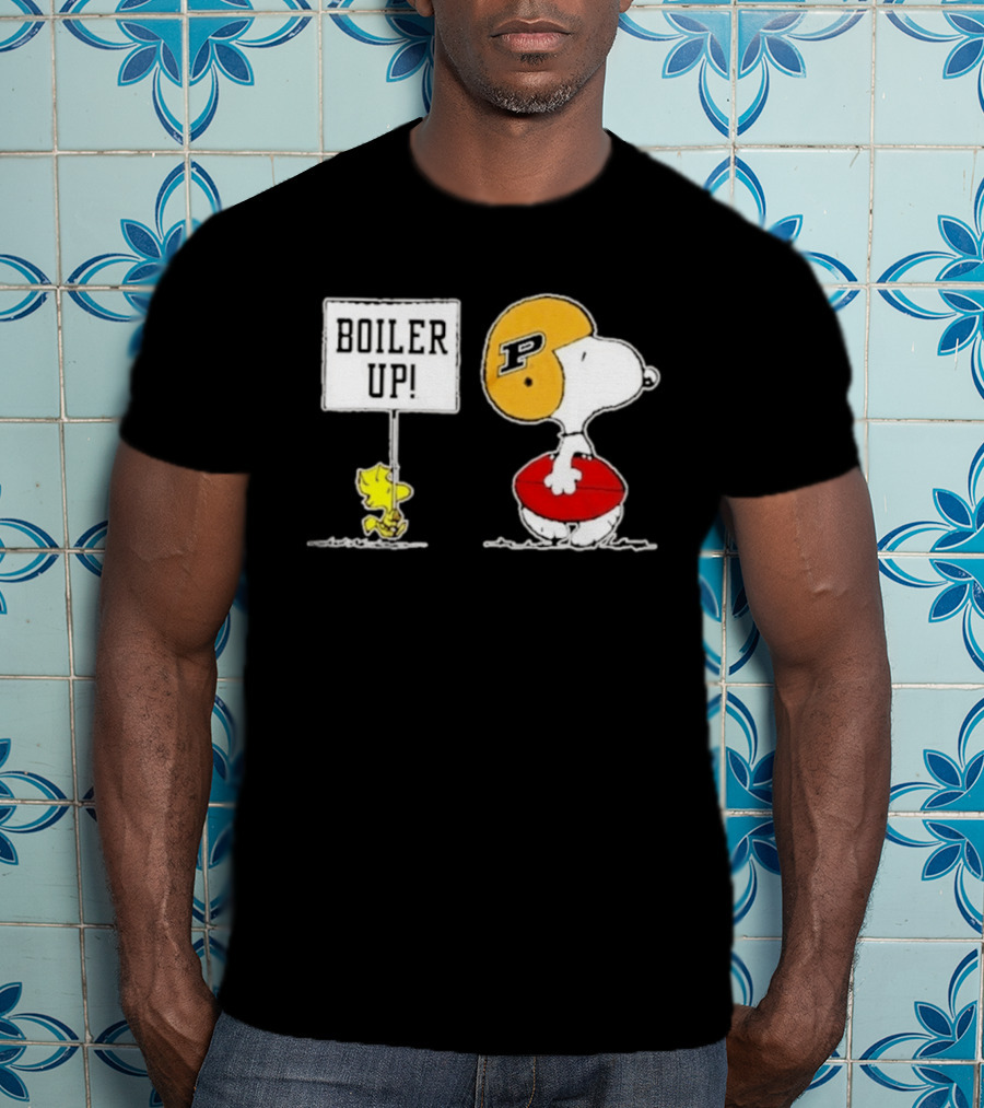Snoopy And Woodstock Boiler Up Purdue Boilermakers Football P Helmet Peanuts Characters Holding Football T-Shirt