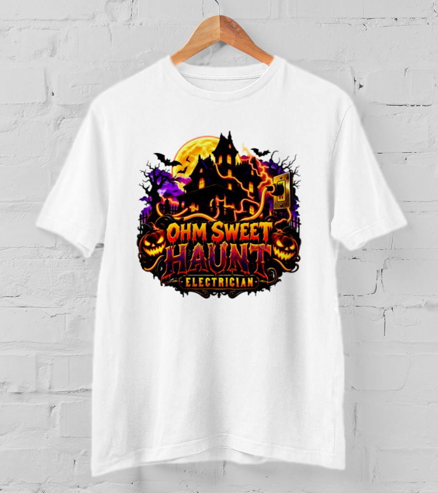 Ohm Sweet Haunt Electrician Halloween Haunted House With Pumpkins And Bats T-Shirt