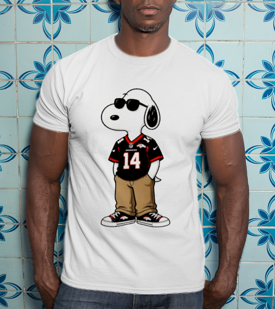 Denver Broncos Snoopy 2026 Football Wearing Sunglasses T-Shirt