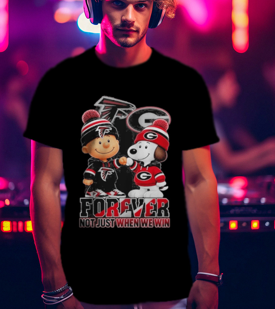 Atlanta Falcons Charlie Brown Georgia Bulldogs Snoopy Fist Bump Forever Not Just When We Win T-Shirt