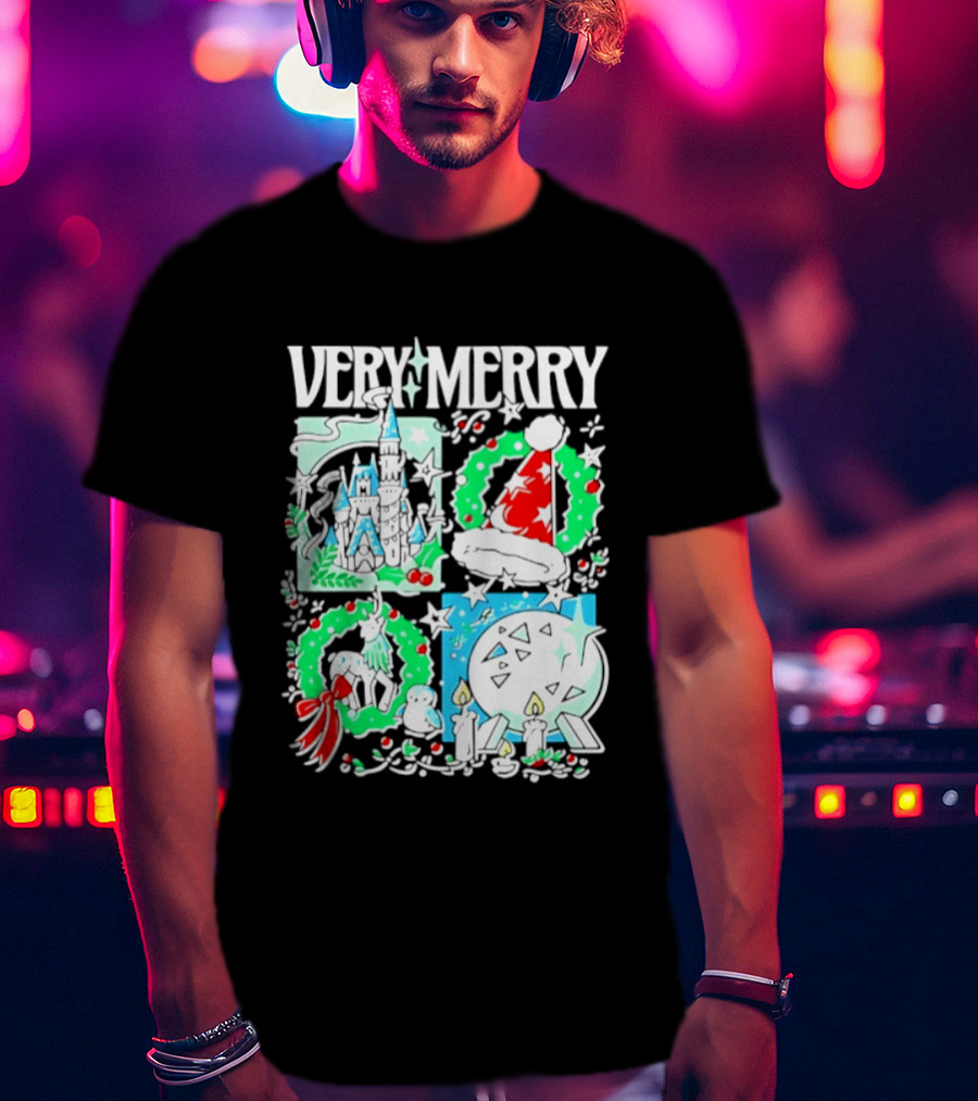 Very Merry 2026 Christmas Disney Castle Holiday Wreath And Santa Hat Candles T-Shirt