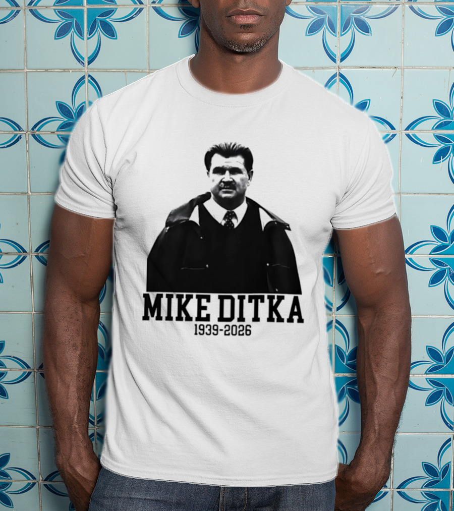 Mike Ditka Chicago Bears 1939 2026 Memoriam Football T-Shirt